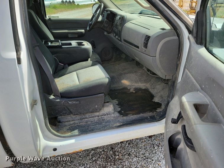 image for item IQ9923 2007 Chevrolet Silverado 1500  pickup truck