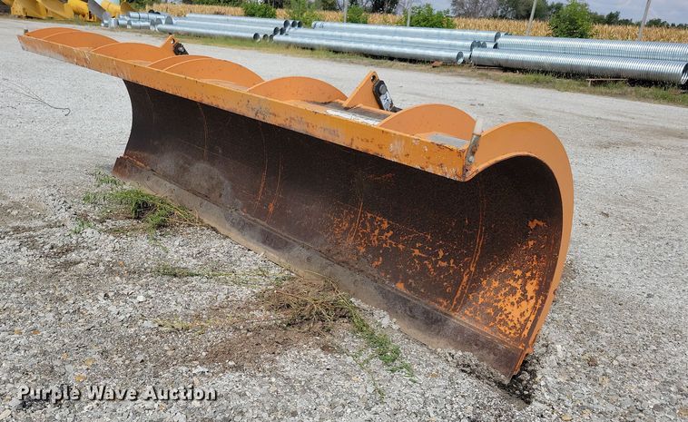 image for item IQ9926 Henderson  10' W snow plow