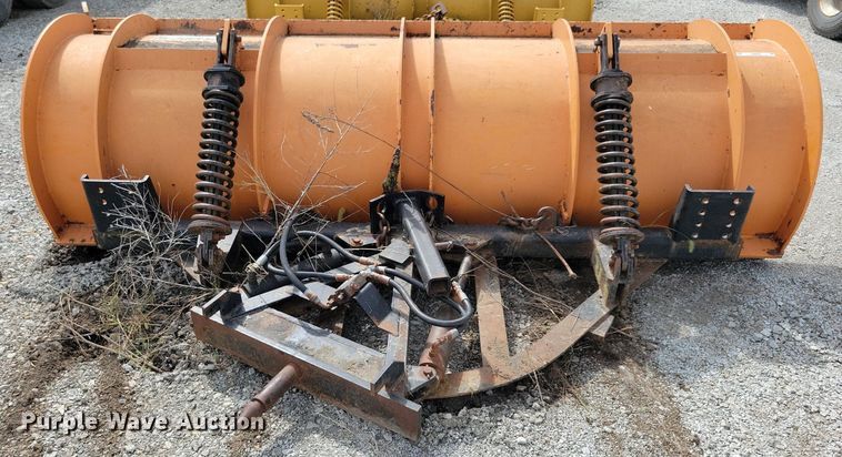 image for item IQ9926 Henderson  10' W snow plow