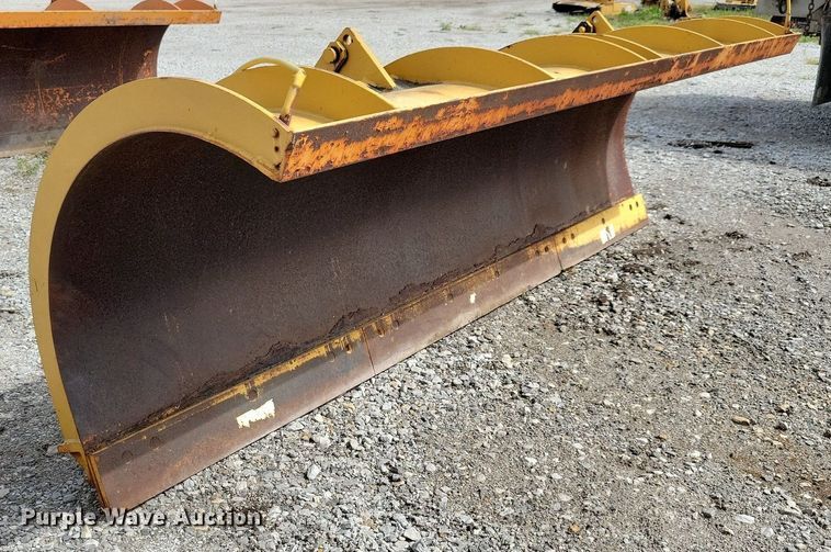 image for item IQ9927 Henderson  10' W snow plow