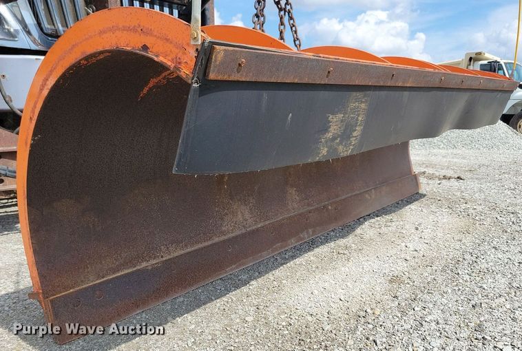 image for item IQ9928 2014 International WorkStar 7400  dump truck