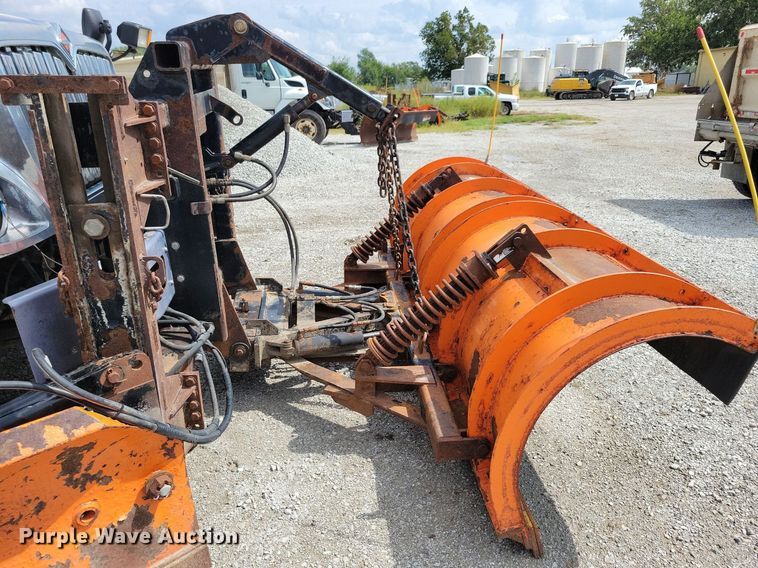 image for item IQ9928 2014 International WorkStar 7400  dump truck