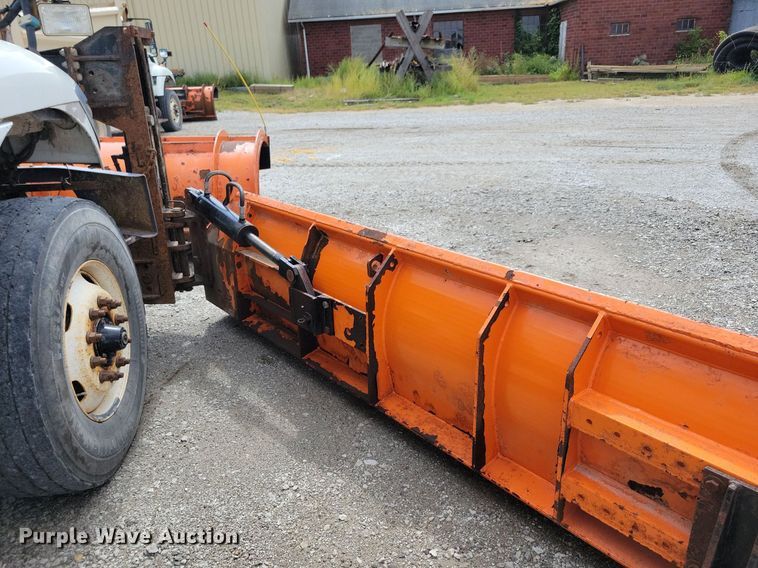 image for item IQ9928 2014 International WorkStar 7400  dump truck