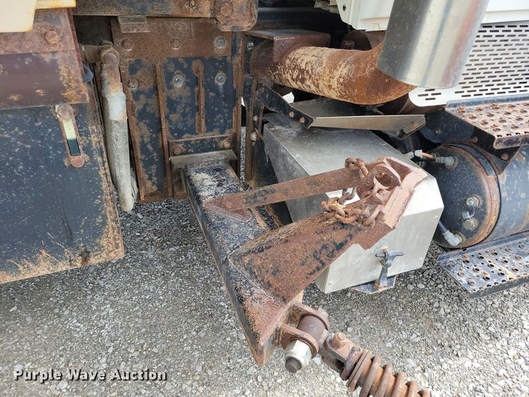 image for item IQ9928 2014 International WorkStar 7400  dump truck