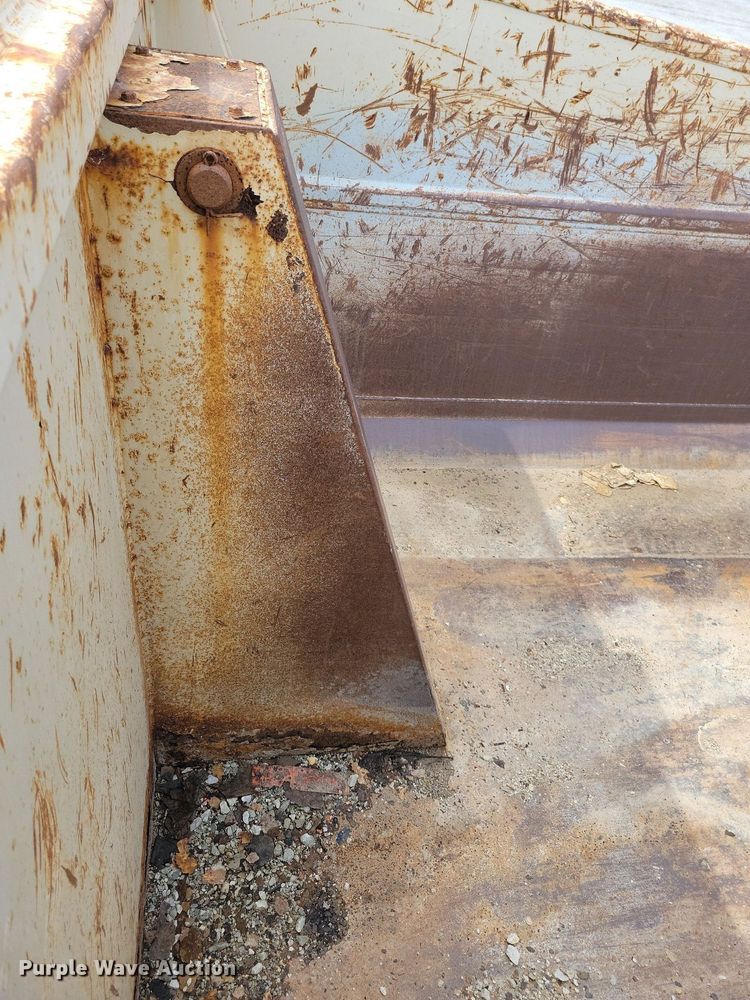 image for item IQ9928 2014 International WorkStar 7400  dump truck