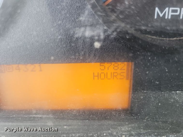 image for item IQ9928 2014 International WorkStar 7400  dump truck