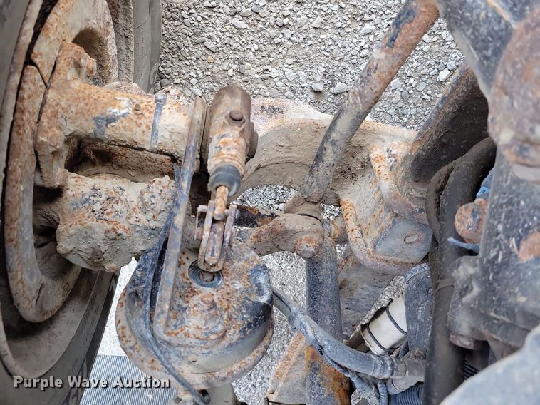 image for item IQ9928 2014 International WorkStar 7400  dump truck