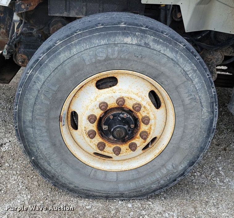 image for item IQ9928 2014 International WorkStar 7400  dump truck