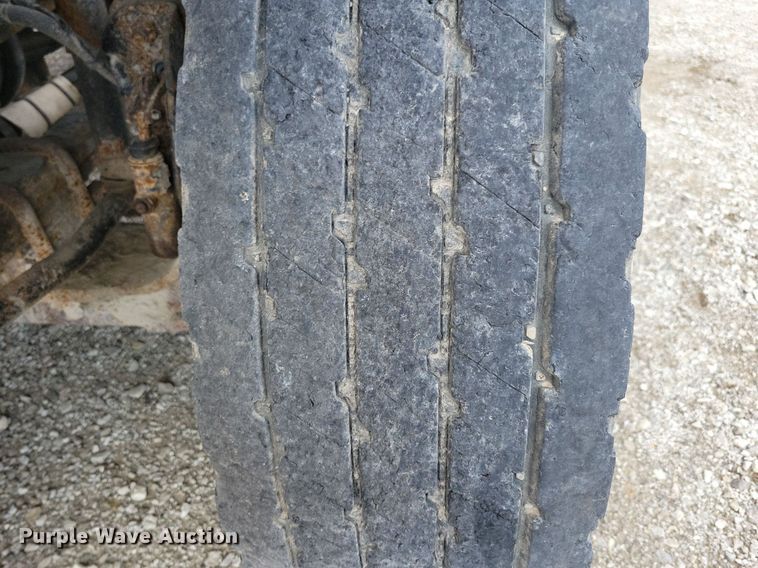 image for item IQ9928 2014 International WorkStar 7400  dump truck