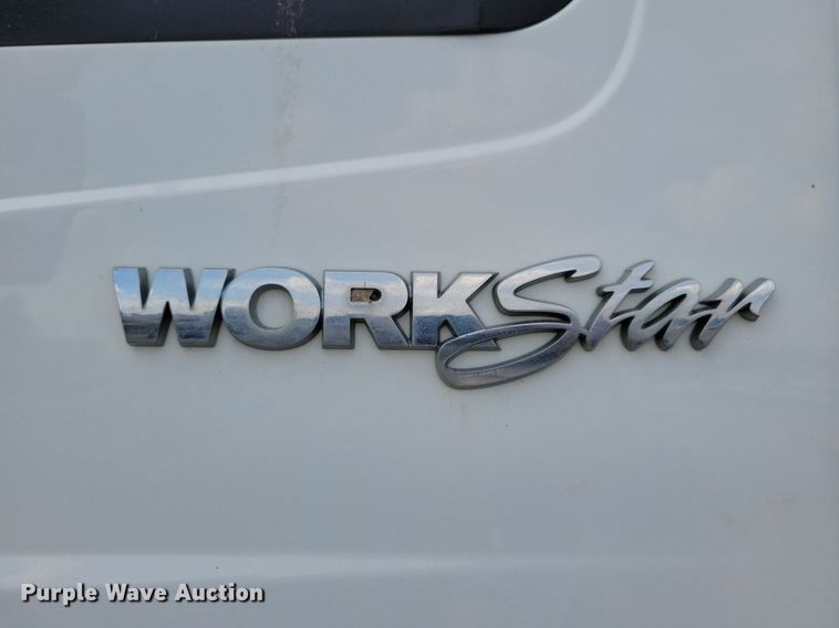 image for item IQ9928 2014 International WorkStar 7400  dump truck