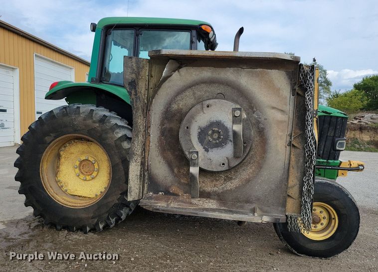 image for item IQ9929 2003 John Deere 7220  tractor