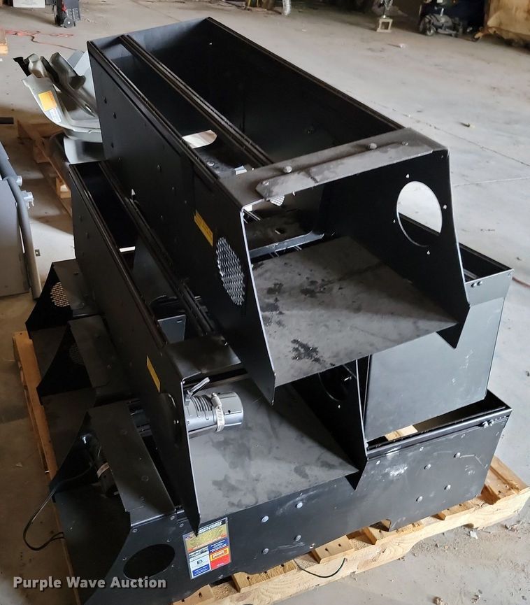 image for item JE9556 Automotive accessories