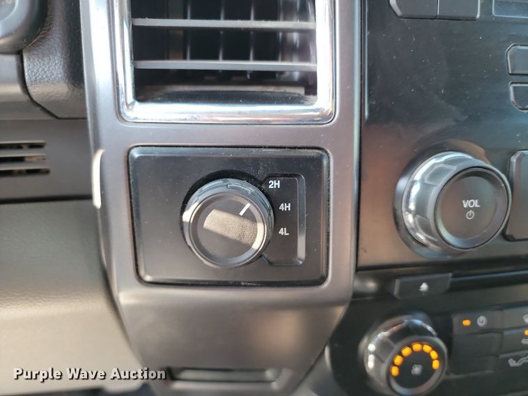 image for item JE9559 2016 Ford F150 XLT  SuperCrew pickup truck