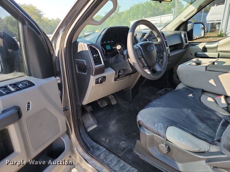 image for item JE9560 2016 Ford F150 XLT  SuperCrew pickup truck