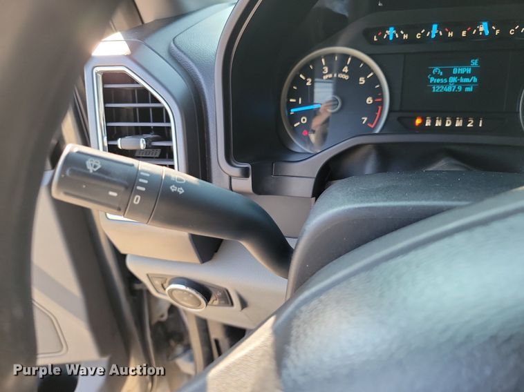 image for item JE9560 2016 Ford F150 XLT  SuperCrew pickup truck