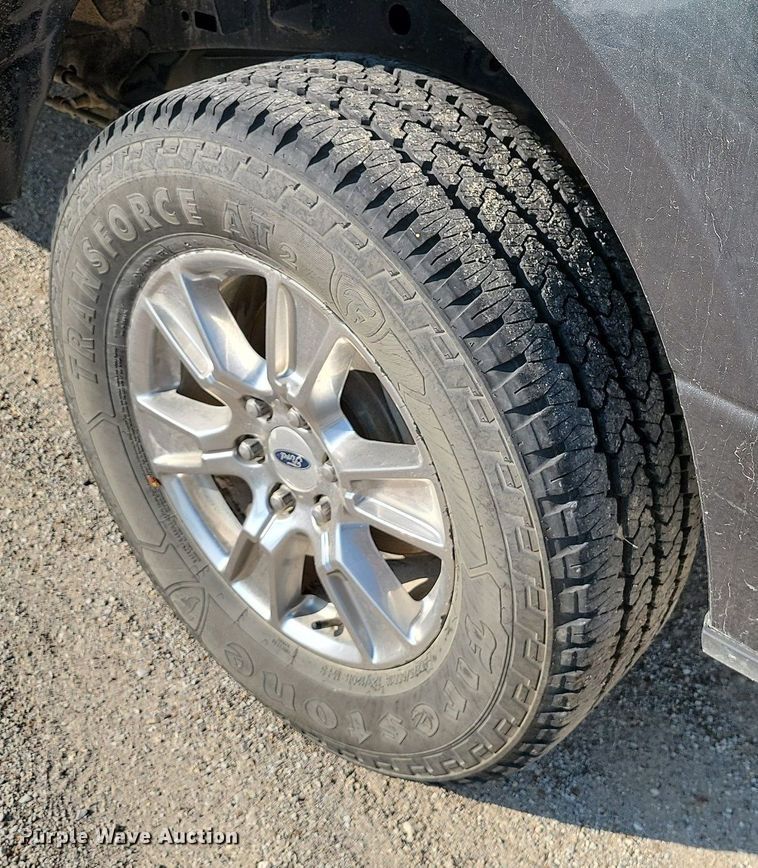 image for item JE9560 2016 Ford F150 XLT  SuperCrew pickup truck