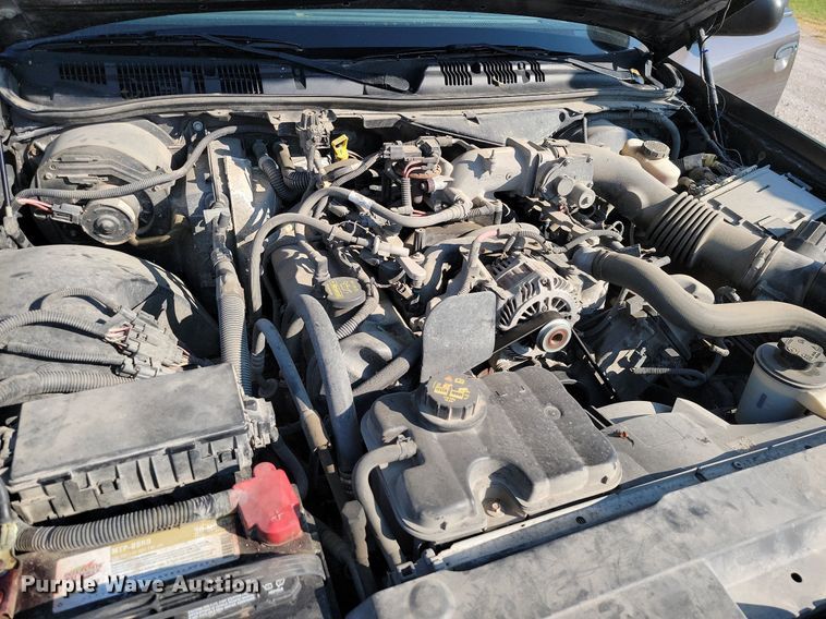 image for item JE9561 2010 Ford Crown Victoria Police Interceptor