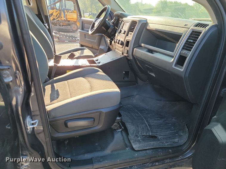 image for item JE9563 2016 Dodge Ram 1500 SSV  Crew Cab pickup truck