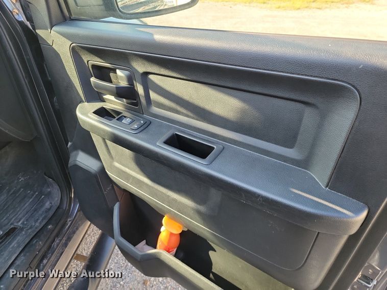 image for item JE9563 2016 Dodge Ram 1500 SSV  Crew Cab pickup truck