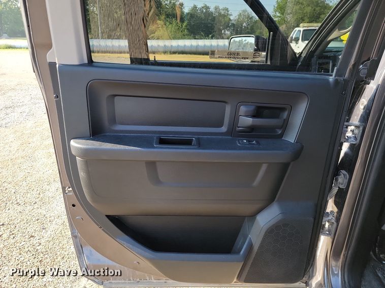 image for item JE9563 2016 Dodge Ram 1500 SSV  Crew Cab pickup truck