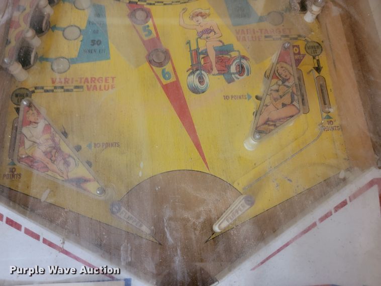 image for item JW9699 D. Gottlieb & Co.  pinball machine