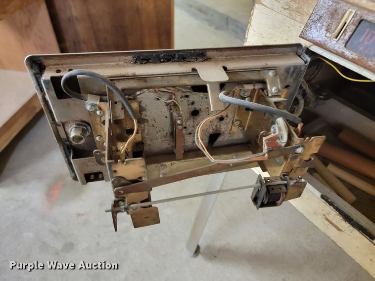 image for item JW9699 D. Gottlieb & Co.  pinball machine