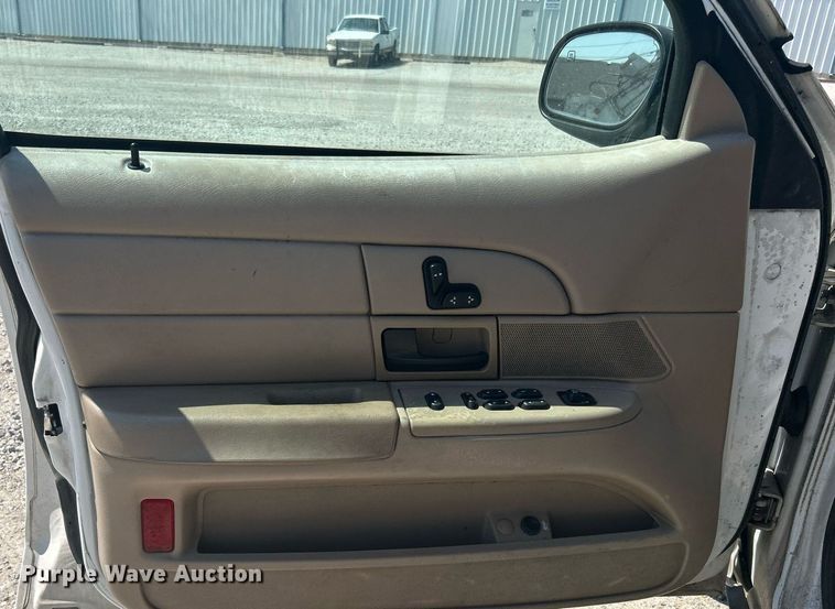 image for item KH9474 2004 Ford Crown Victoria Police Interceptor