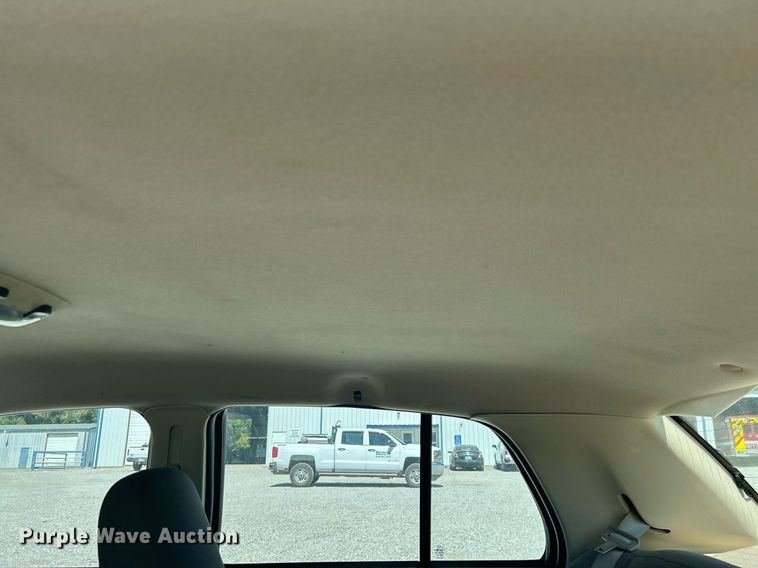 image for item KH9474 2004 Ford Crown Victoria Police Interceptor