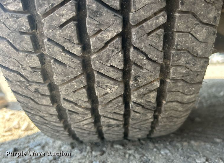 image for item KH9474 2004 Ford Crown Victoria Police Interceptor