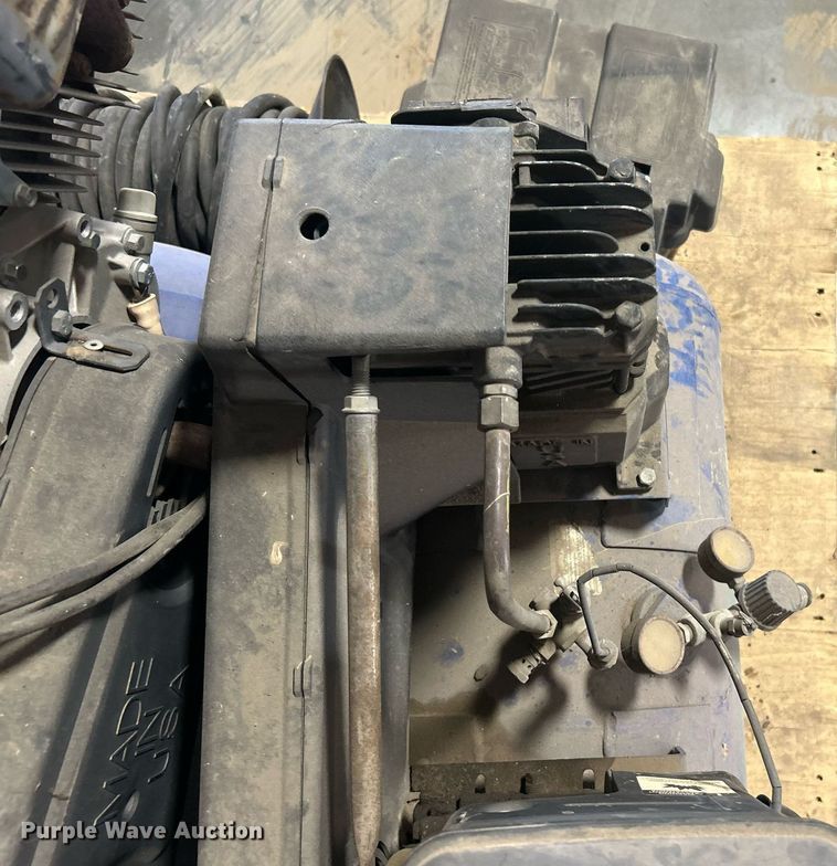 image for item KH9475 (2) air compressors