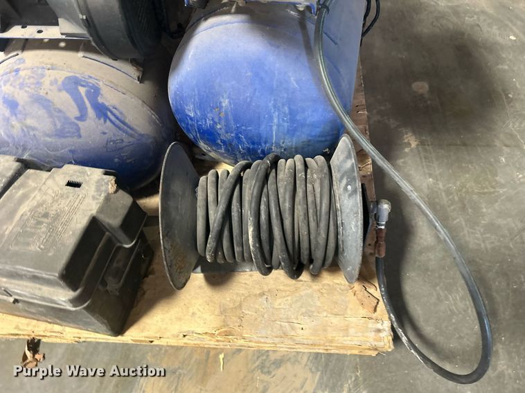 image for item KH9475 (2) air compressors