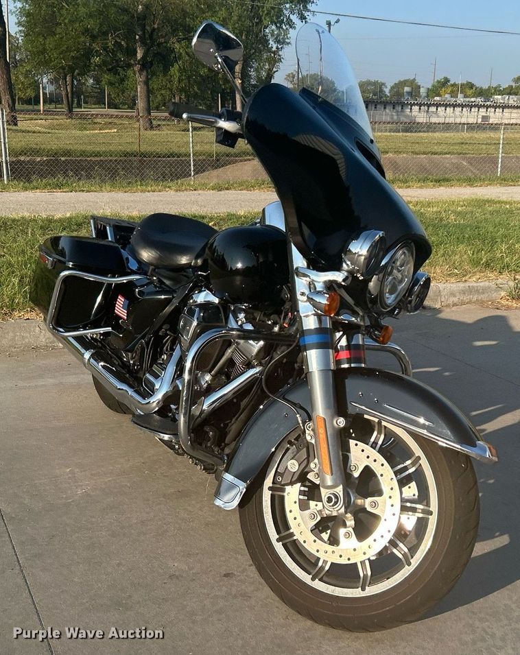 image for item KH9479 2018 Harley Davidson Electraglide  motorcycle