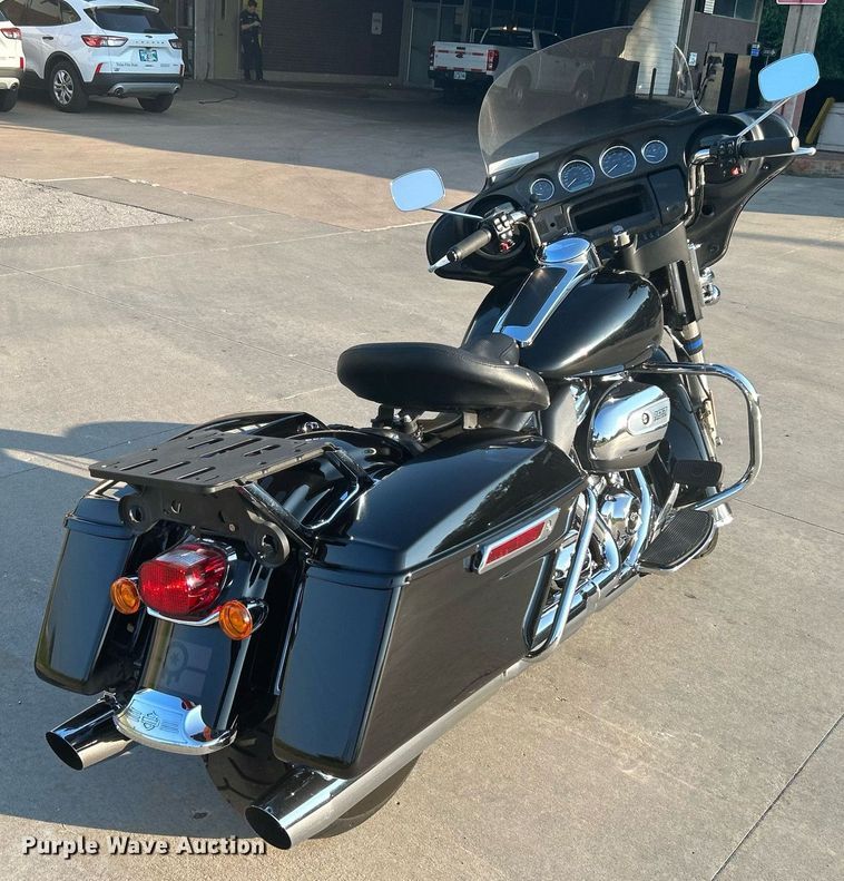 image for item KH9479 2018 Harley Davidson Electraglide  motorcycle