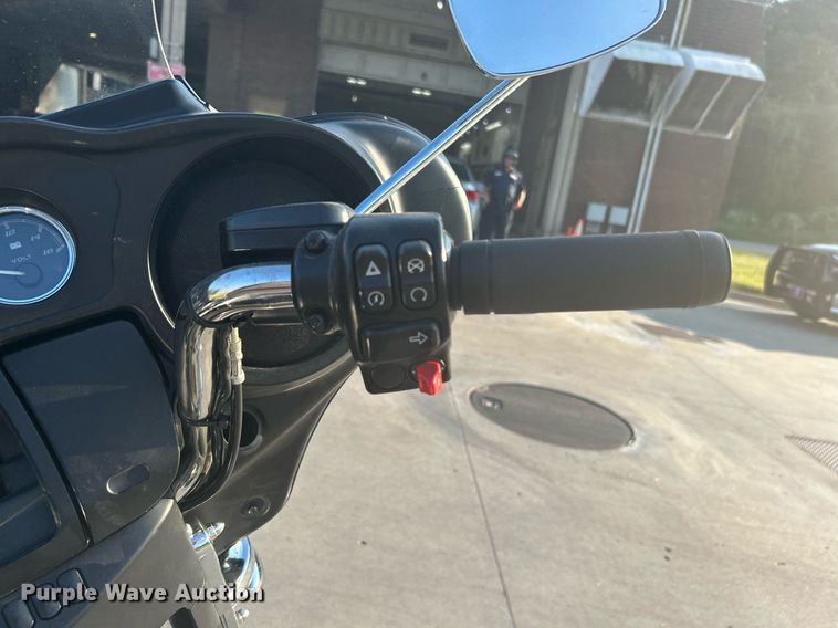 image for item KH9479 2018 Harley Davidson Electraglide  motorcycle