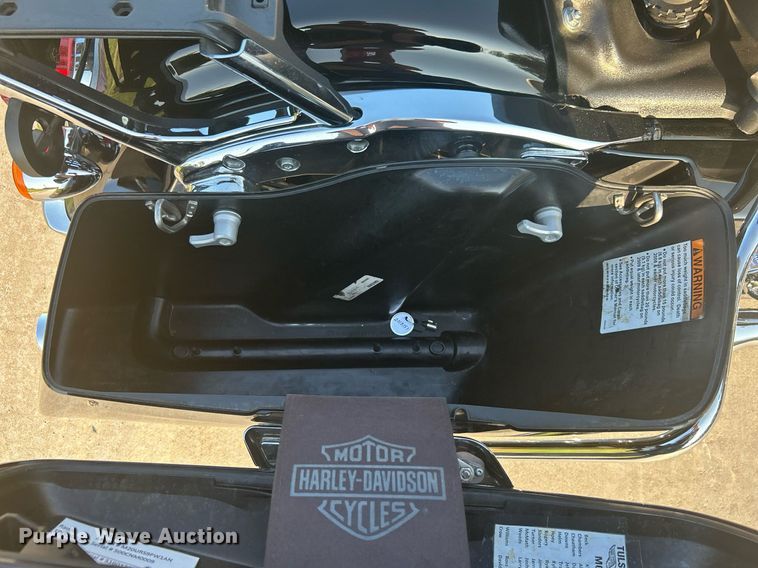 image for item KH9479 2018 Harley Davidson Electraglide  motorcycle