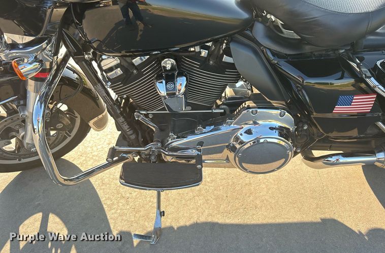 image for item KH9479 2018 Harley Davidson Electraglide  motorcycle