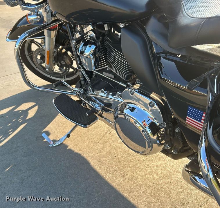 image for item KH9479 2018 Harley Davidson Electraglide  motorcycle