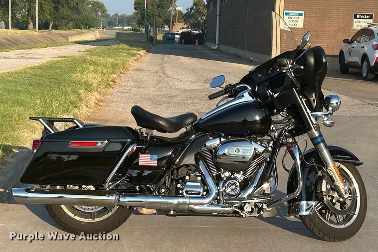 image for item KH9480 2018 Harley Davidson Electraglide  motorcycle