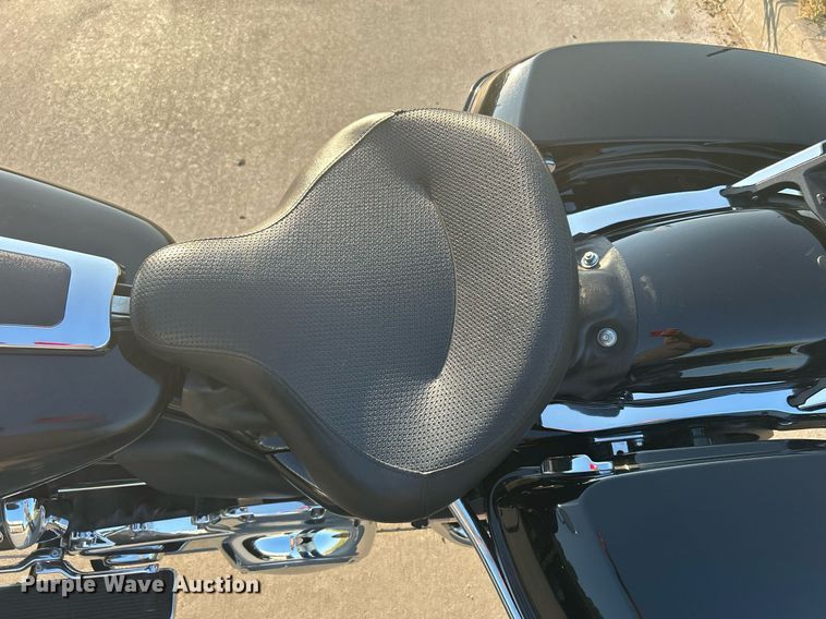 image for item KH9480 2018 Harley Davidson Electraglide  motorcycle