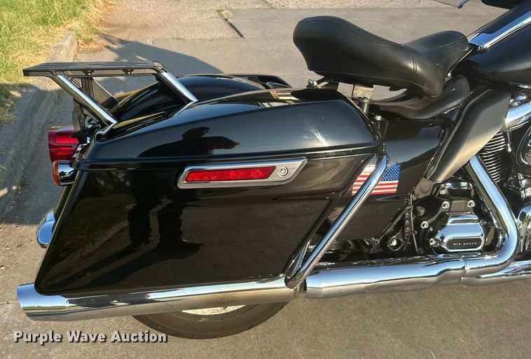 image for item KH9480 2018 Harley Davidson Electraglide  motorcycle