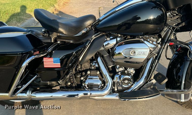 image for item KH9481 2017 Harley Davidson Electraglide  motorcycle