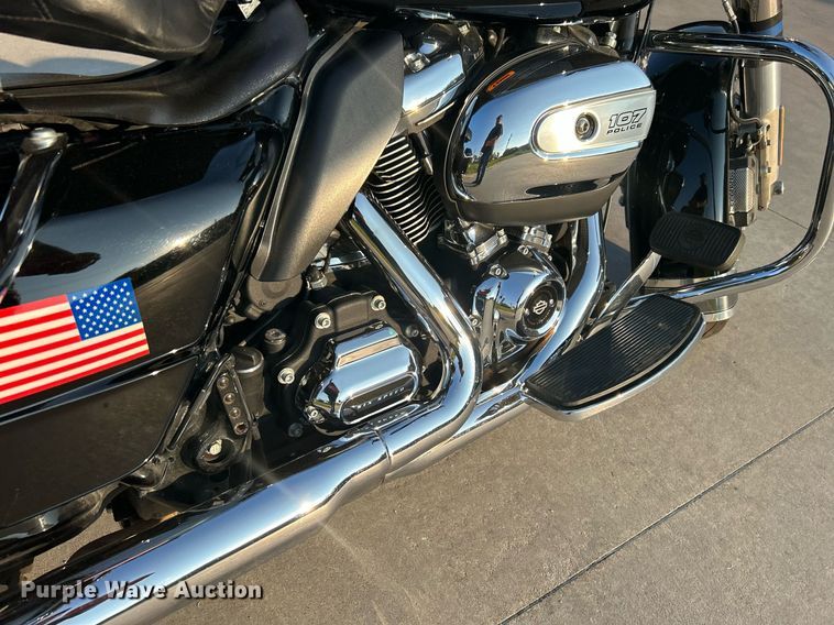 image for item KH9481 2017 Harley Davidson Electraglide  motorcycle