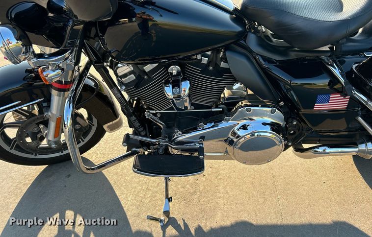 image for item KH9481 2017 Harley Davidson Electraglide  motorcycle