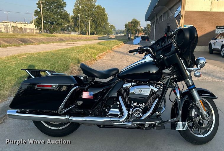 image for item KH9482 2017 Harley Davidson Electraglide  motorcycle