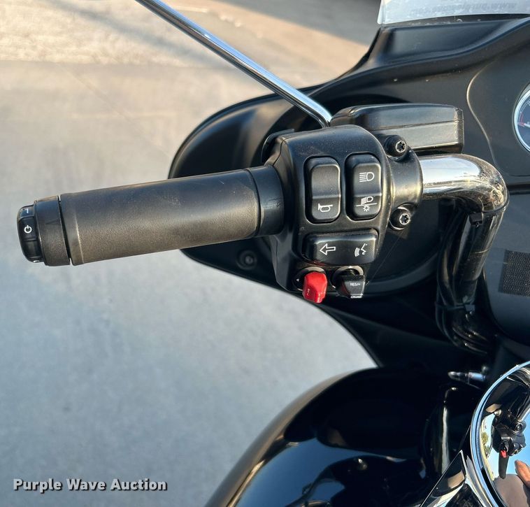 image for item KH9482 2017 Harley Davidson Electraglide  motorcycle