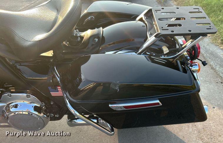 image for item KH9482 2017 Harley Davidson Electraglide  motorcycle