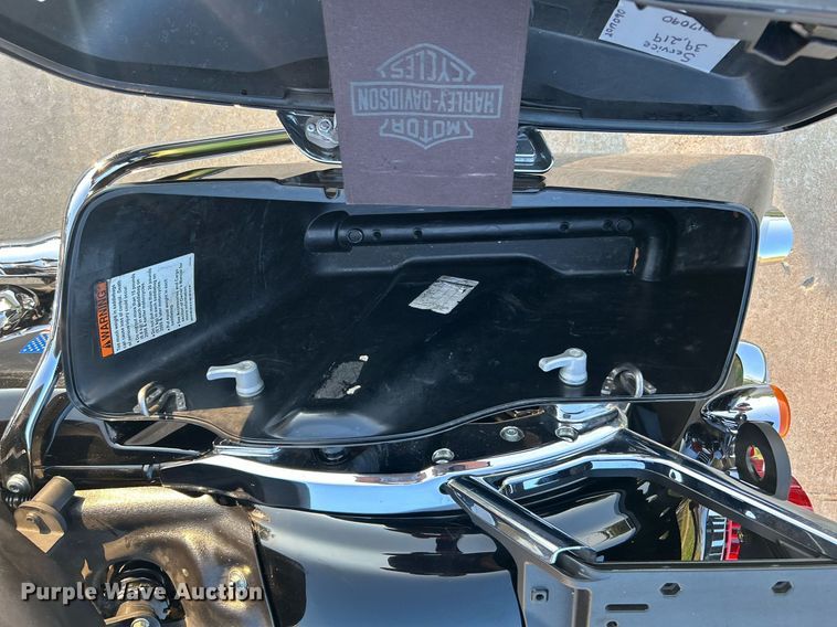 image for item KH9482 2017 Harley Davidson Electraglide  motorcycle