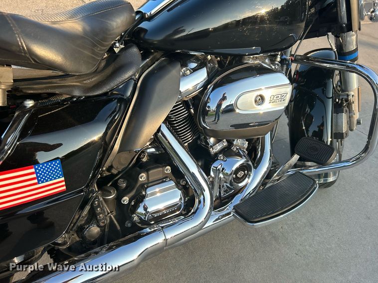 image for item KH9482 2017 Harley Davidson Electraglide  motorcycle