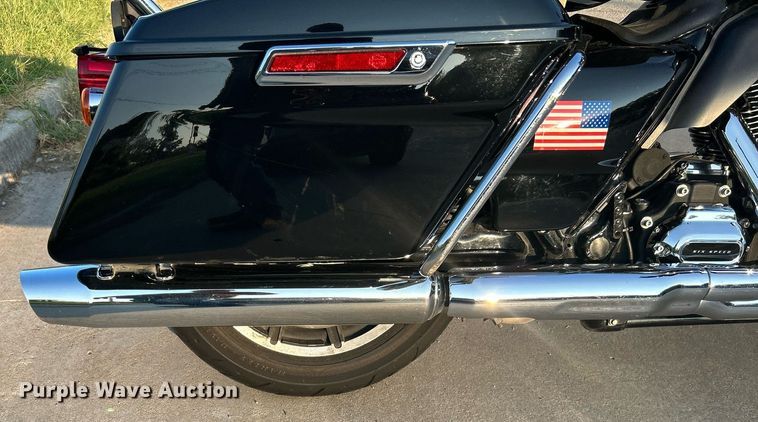 image for item KH9482 2017 Harley Davidson Electraglide  motorcycle