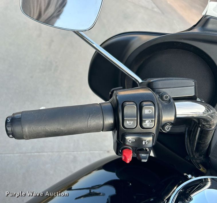 image for item KH9483 2017 Harley Davidson Electraglide  motorcycle